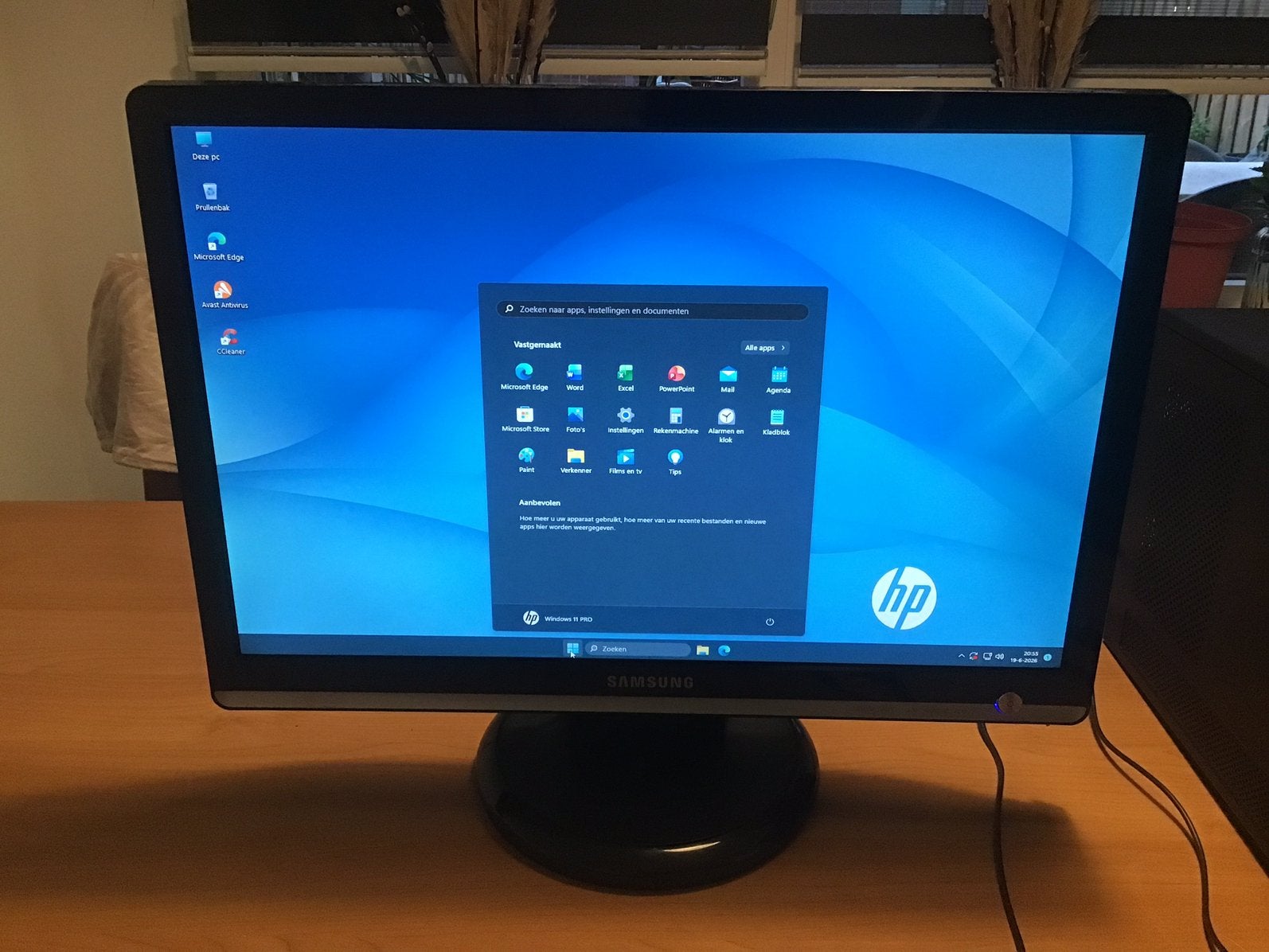 Complete en compacte HP computerset met Devolo poweradapters, Computers en Software, Desktop Pc's, Zo goed als nieuw, 3 tot 4 Ghz