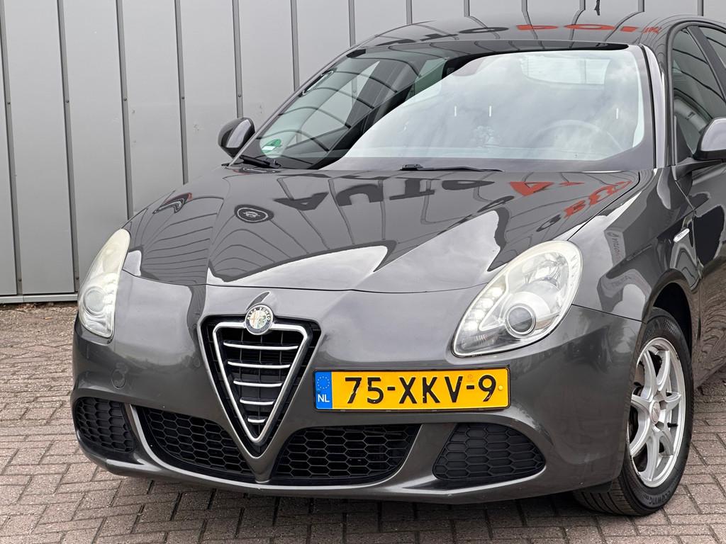 Alfa Romeo Giulietta 1.4 T Progression AIRCO CRUISE CONT, Voorwielaandrijving, Euro 5, Stof, Gebruikt