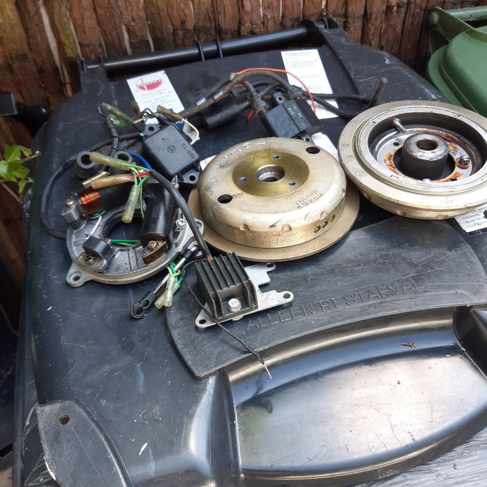 Yamaha 6 /8   2 takt ontstekingen, Watersport en Boten, Ophalen of Verzenden