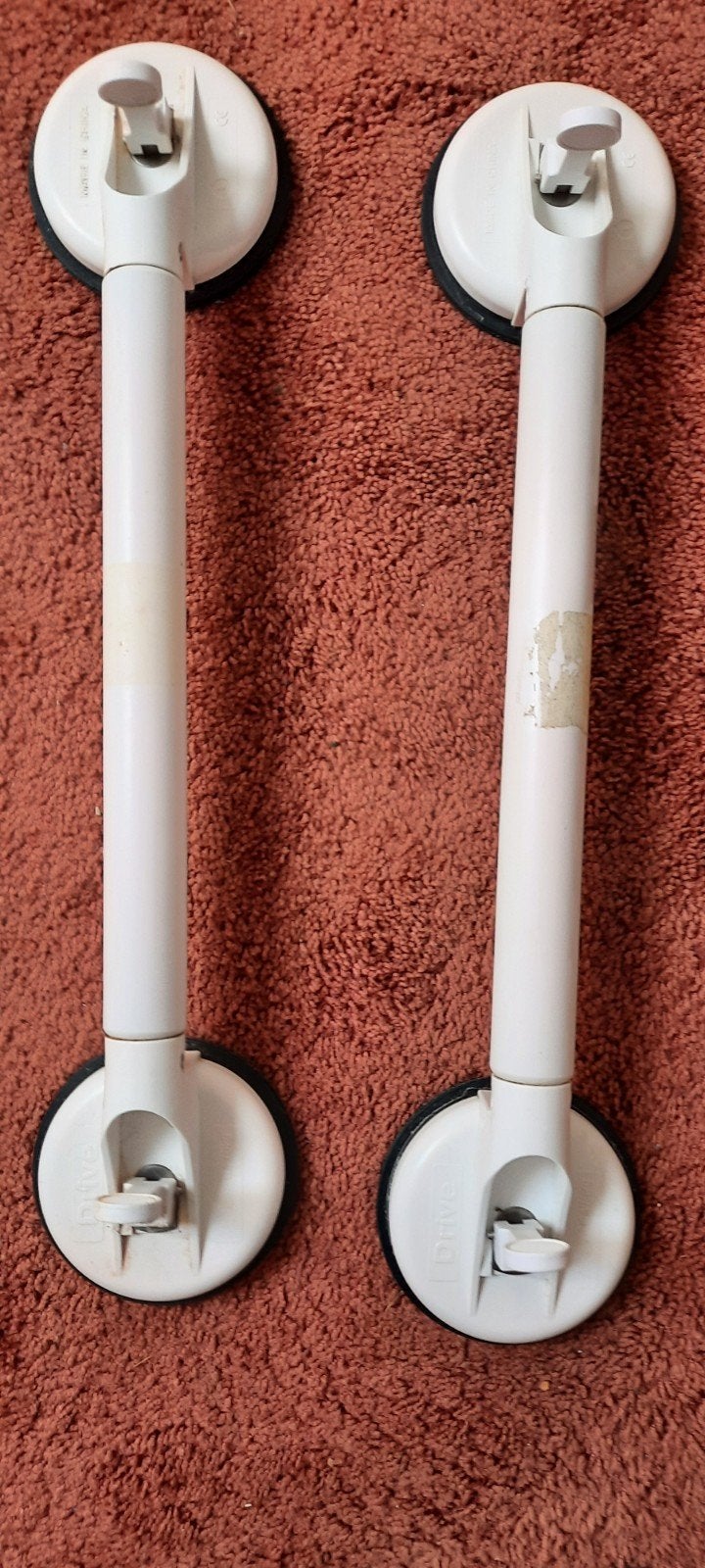 Wandbeugel met zuignappen voor douche of toilet, Minder dan 50 cm, Verzenden, Overige typen, Zo goed als nieuw