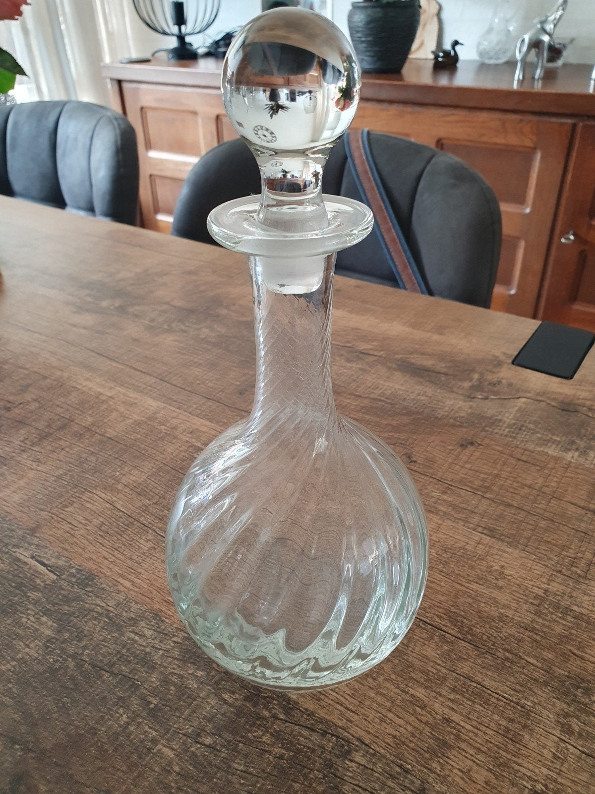 Mooie karaf, Ophalen