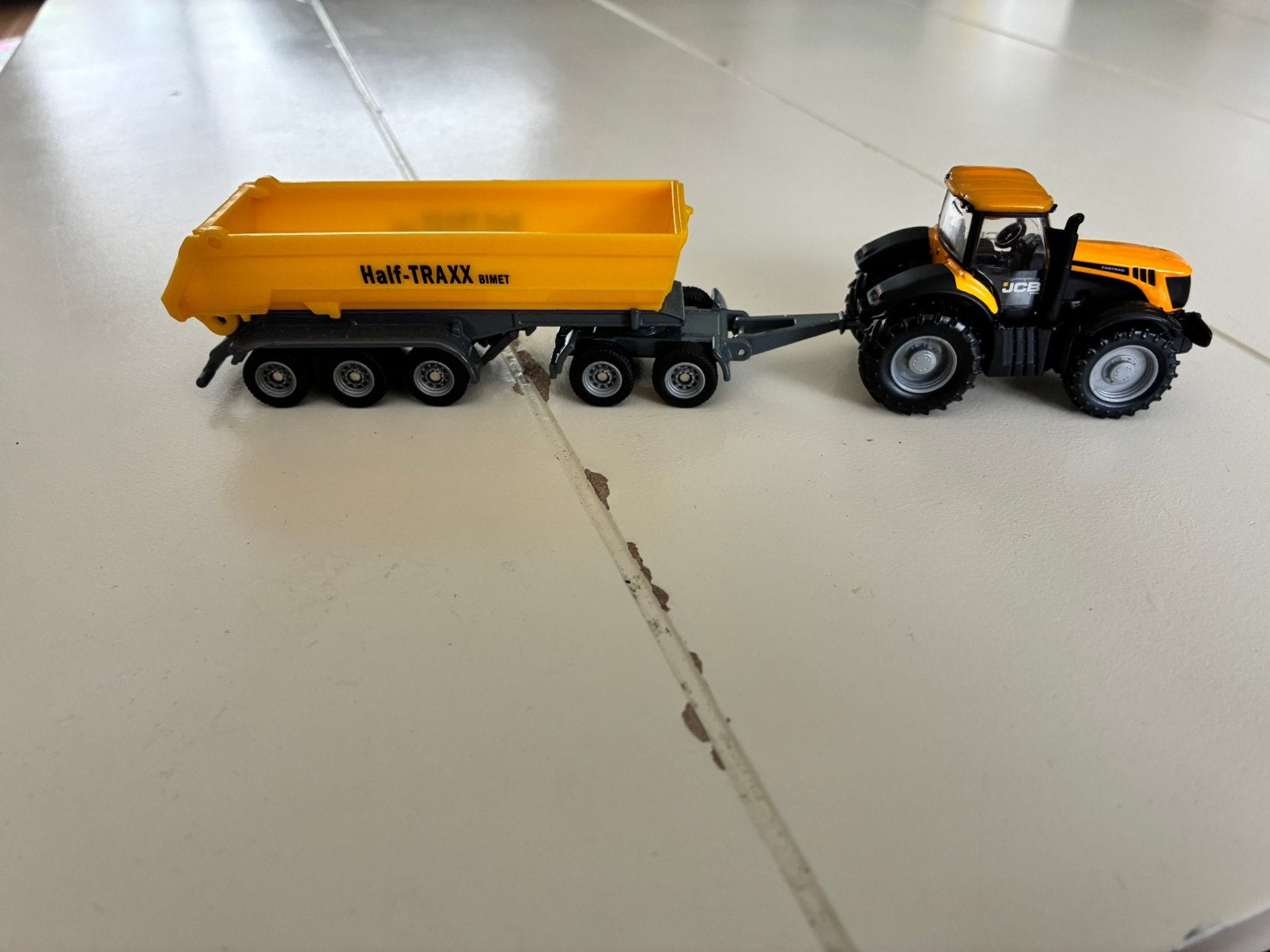 Siku JCB Fastrac met dolly en kieper, Ophalen of Verzenden, Nieuw, Tractor of Landbouw