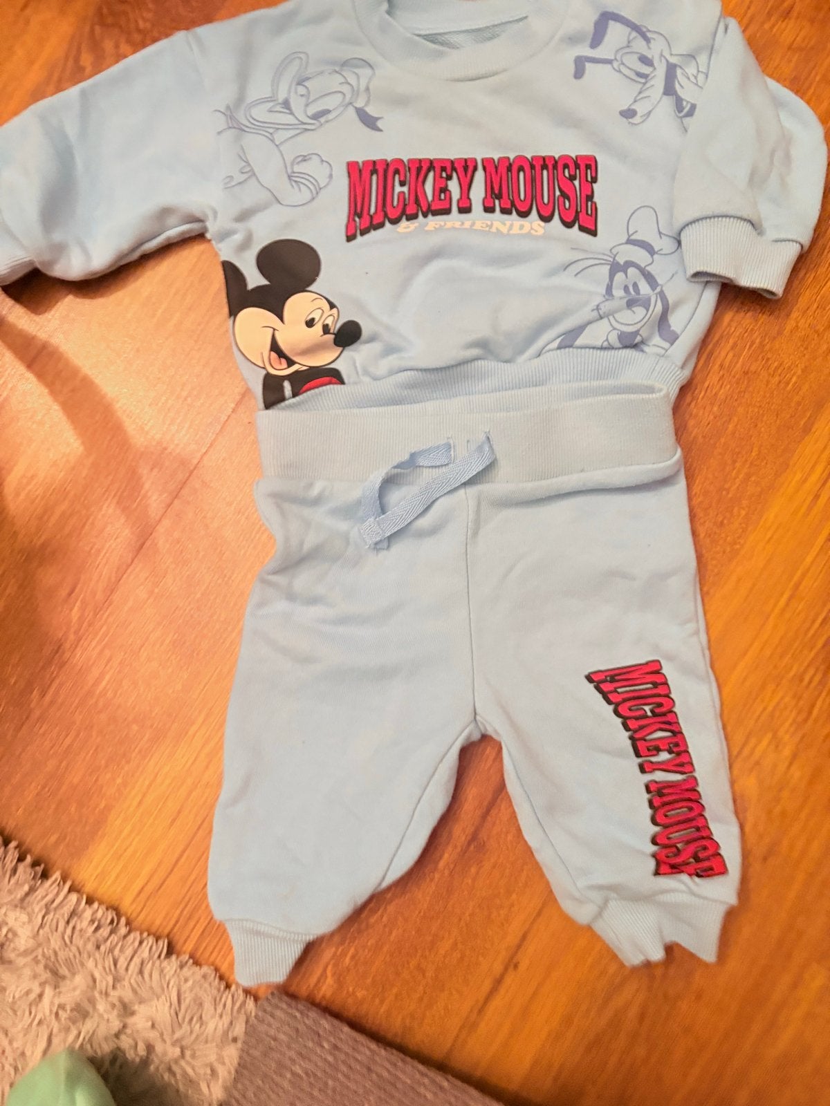 Mickey Mouse Setje Maat 62, Ophalen of Verzenden, Zo goed als nieuw, Jongetje of Meisje, Setje