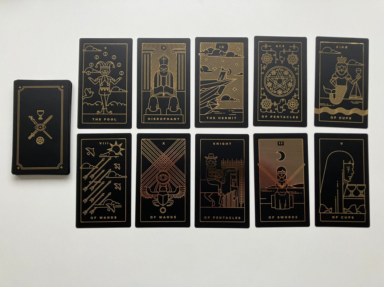 Golden Thread Tarot - Labyrinthos, Boeken, Verzenden, Zo goed als nieuw, Tarot of Kaarten leggen, Overige typen