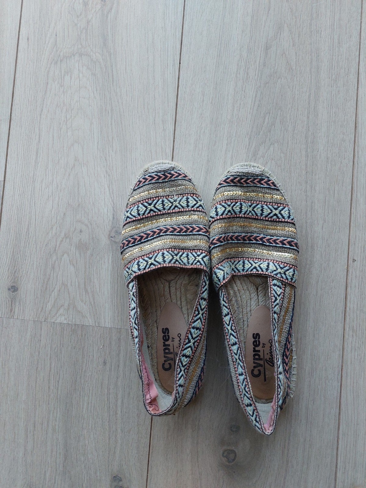 Espadrilles, Ophalen of Verzenden, Zo goed als nieuw, Espadrilles of Moccasins