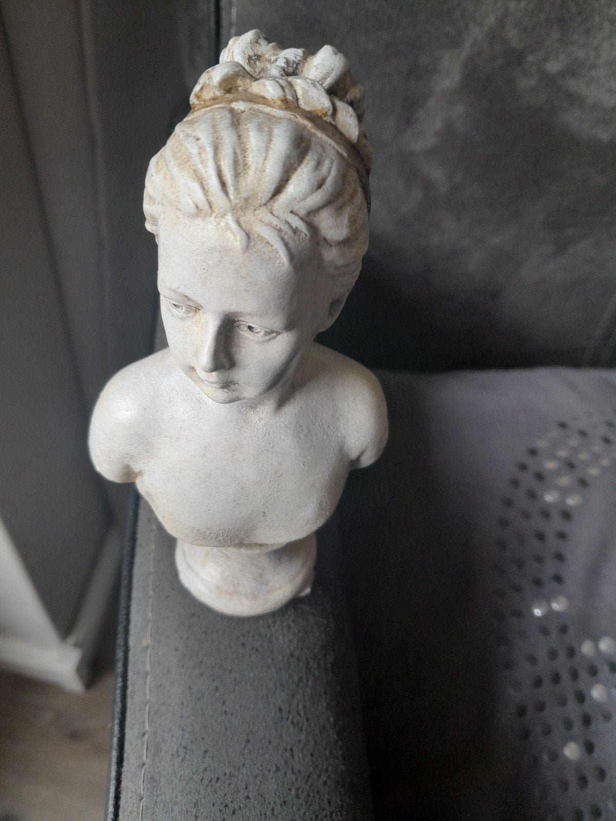 Antieke buste van een vrouw, vermoedelijk gips, Minder dan 20 cm, Gips, Buste, Ophalen of Verzenden
