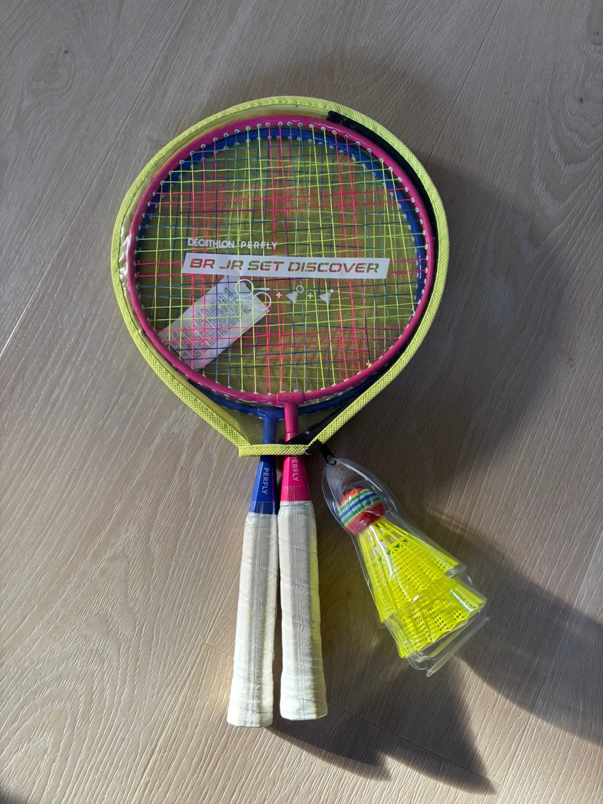 Badminton rackets roze blauw met 2 shuttles Decathlon Nieuw, Ophalen of Verzenden, Zo goed als nieuw, Racket(s)