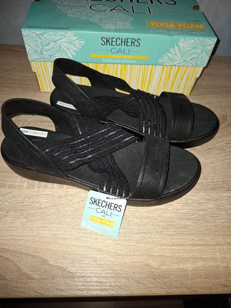 NIEUW. Mooie Skechers sandalen maat 40., Skechers, Verzenden, Zwart, Nieuw