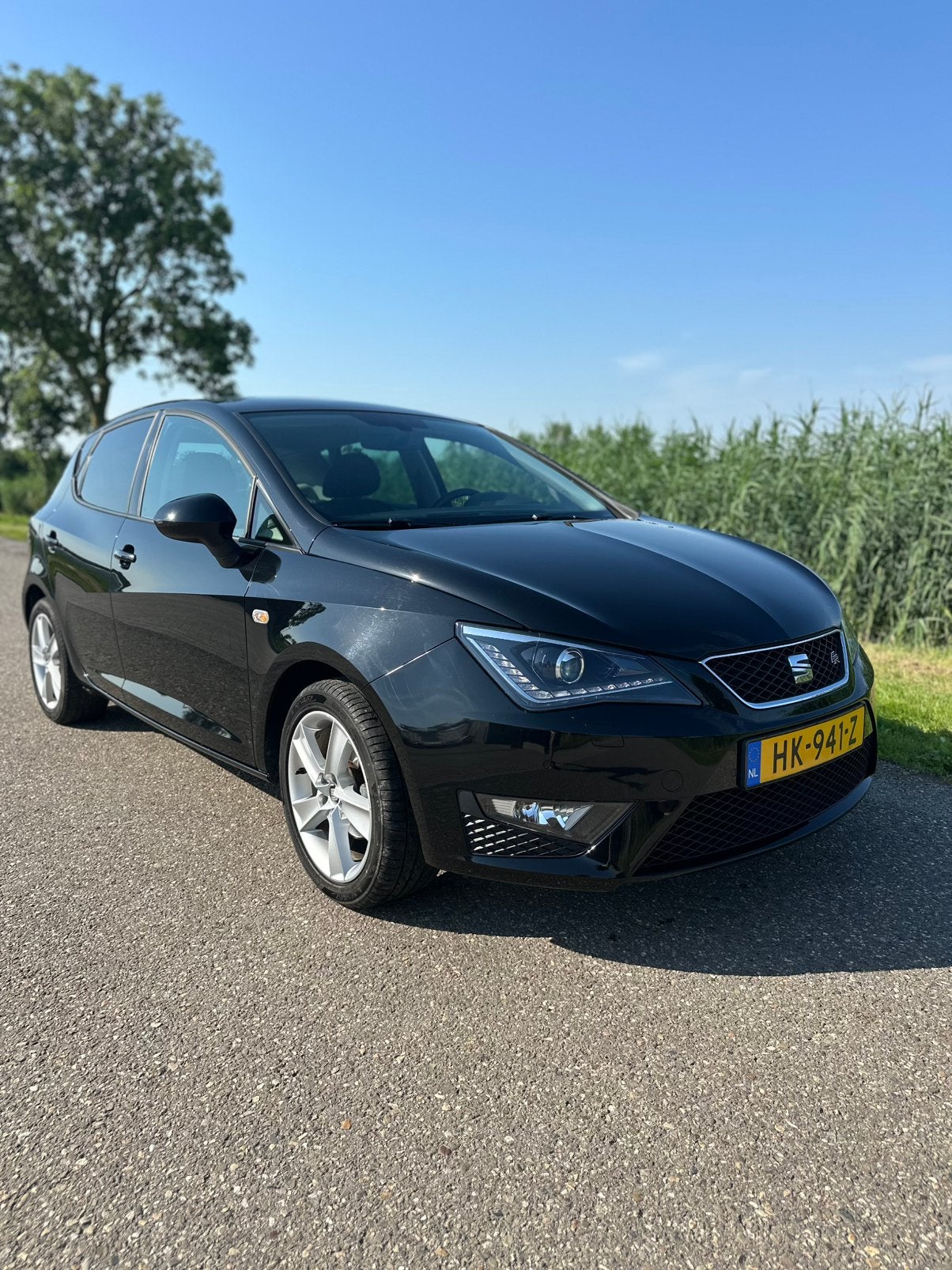 Seat Ibiza 1.0 TSI Carplay Climate Cruise Trekhaak 5DRS, Voorwielaandrijving, Stof, 40 €/maand, 995 kg