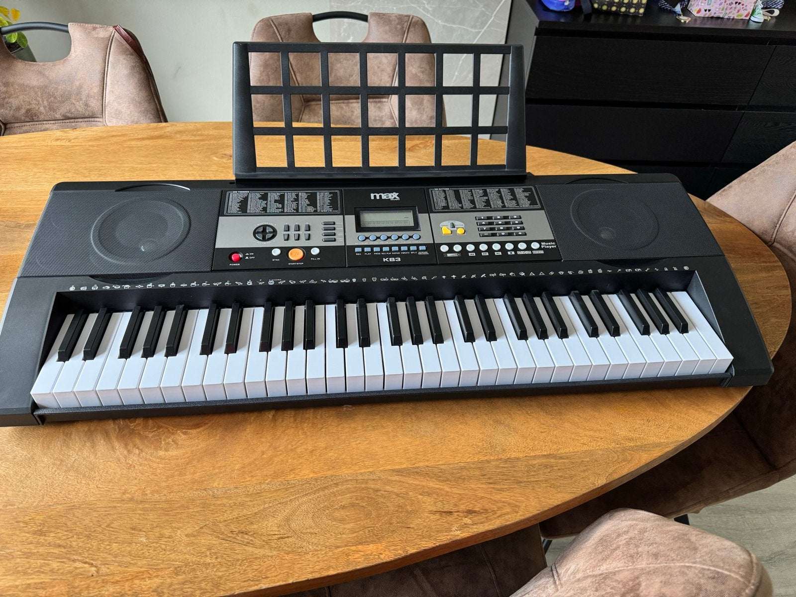 MAX KB3 Keyboard met 61 aanslaggevoelige toetsen en MP3-spel, 61 toetsen, Zo goed als nieuw, Aanslaggevoelig, Ophalen