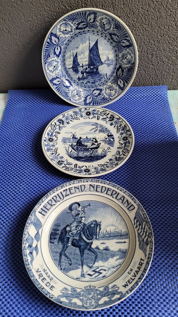 3 X Wandbord Herrijzend Naar vrede en Welvaart, Ophalen of Verzenden