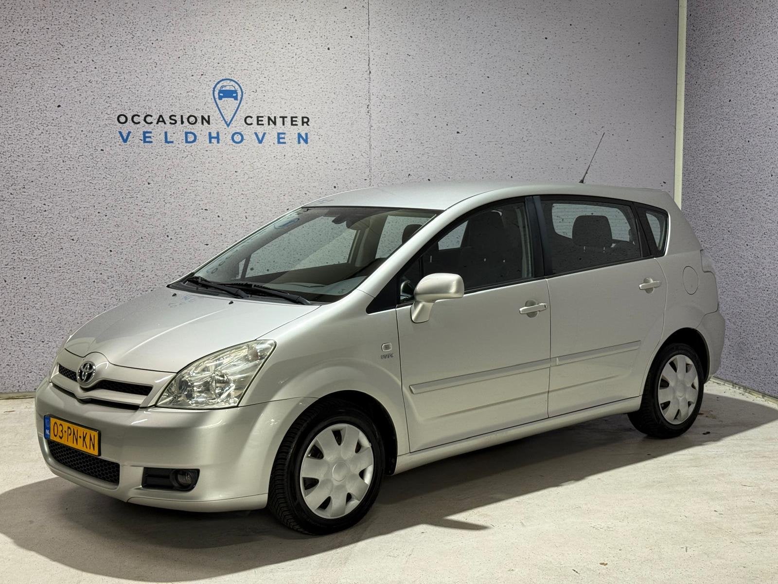 Toyota Corolla Verso 1.8 VVT-i Sol // AIRCO // TREKHAAK //, 1330 kg, Gebruikt, Zwart, 4 cilinders