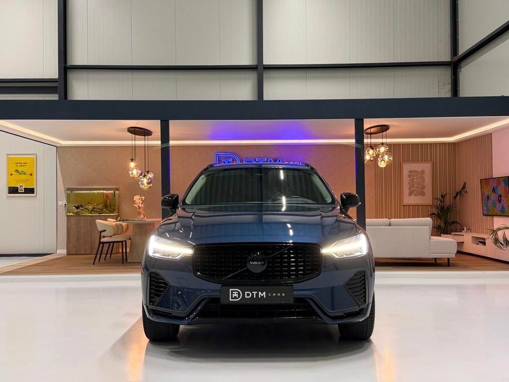 Volvo XC60 T6 Plug-in Hybrid AWD 350pk Plus Dark | Accu 100%, Auto's, Volvo, Automaat, Gebruikt, 4 cilinders, 1969 cc