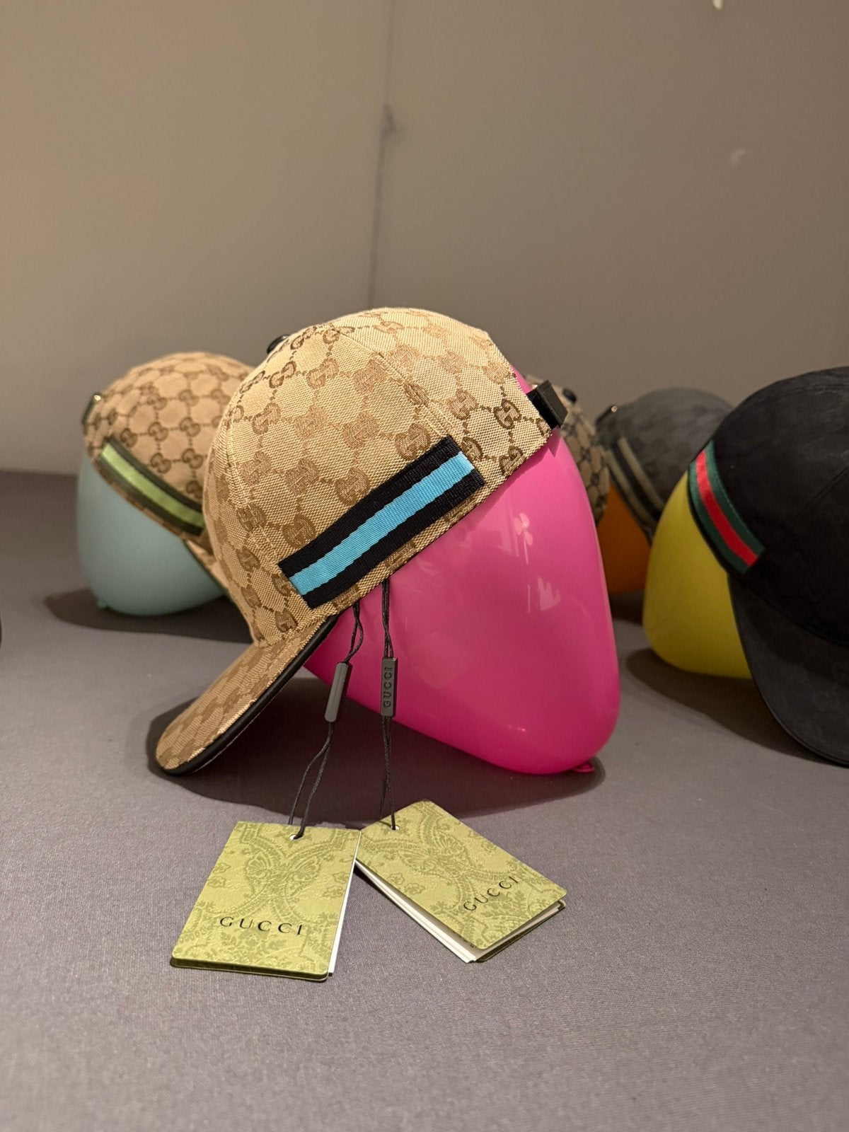 Gucci pet - blauw - limited edition, Kleding | Heren, Ophalen of Verzenden, Zo goed als nieuw