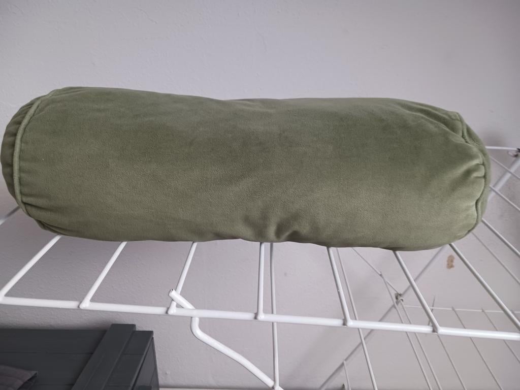 Groene rolkussen, Huis en Inrichting, Woonaccessoires | Kussens, Ophalen, Groen, Vierkant