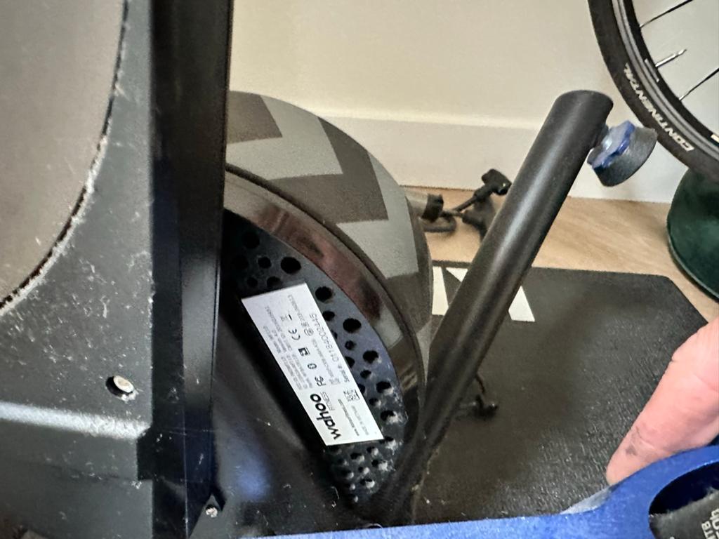 Wahoo Kickr V4 Smart Trainer met Cassette en Mat, Fietsen en Brommers, Fietsen | Racefietsen, Zo goed als nieuw, Ophalen of Verzenden