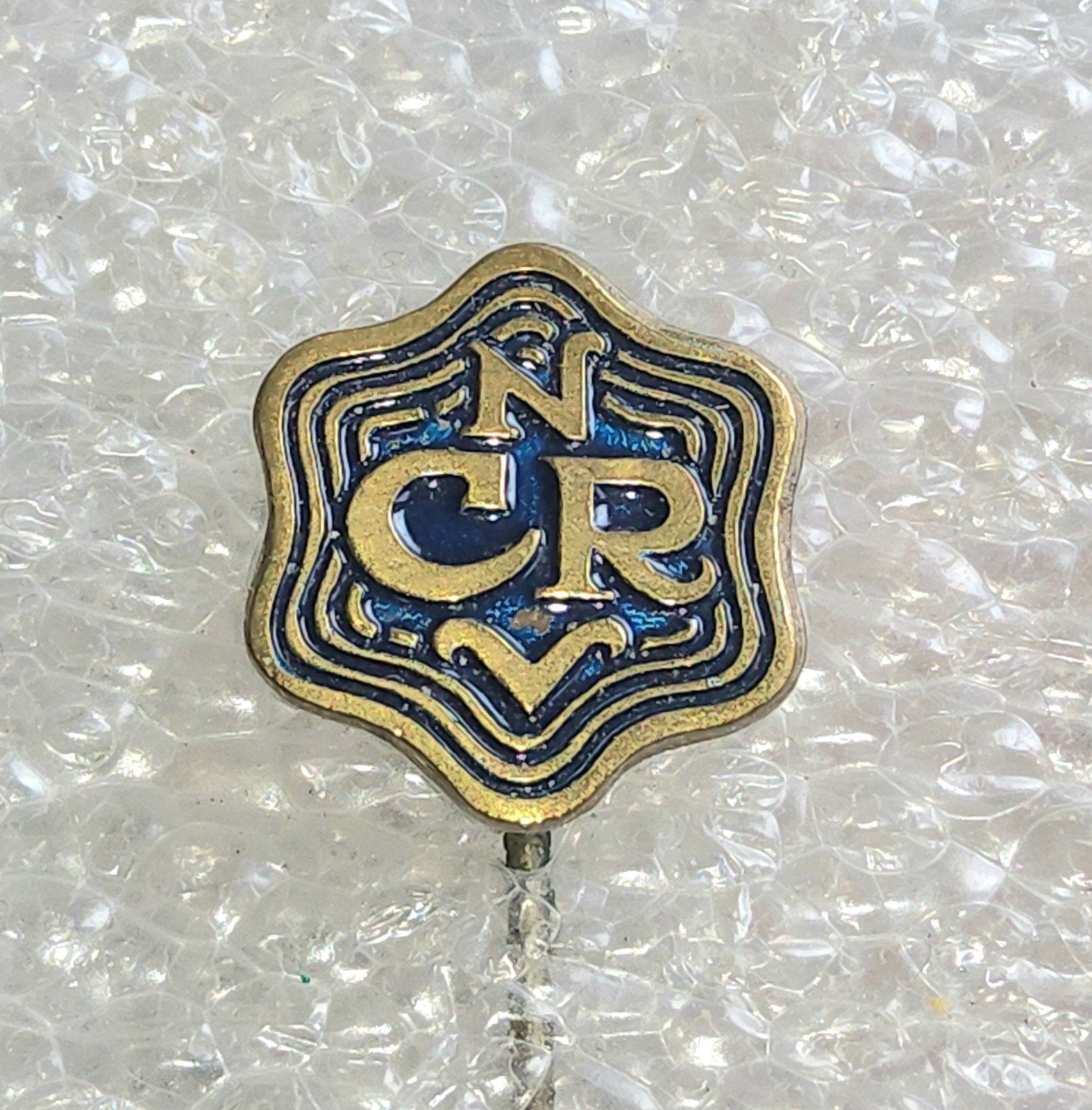 Vintage NCRV Speldje, Ophalen of Verzenden, Gebruikt, Overige onderwerpen, Speldje of Pin