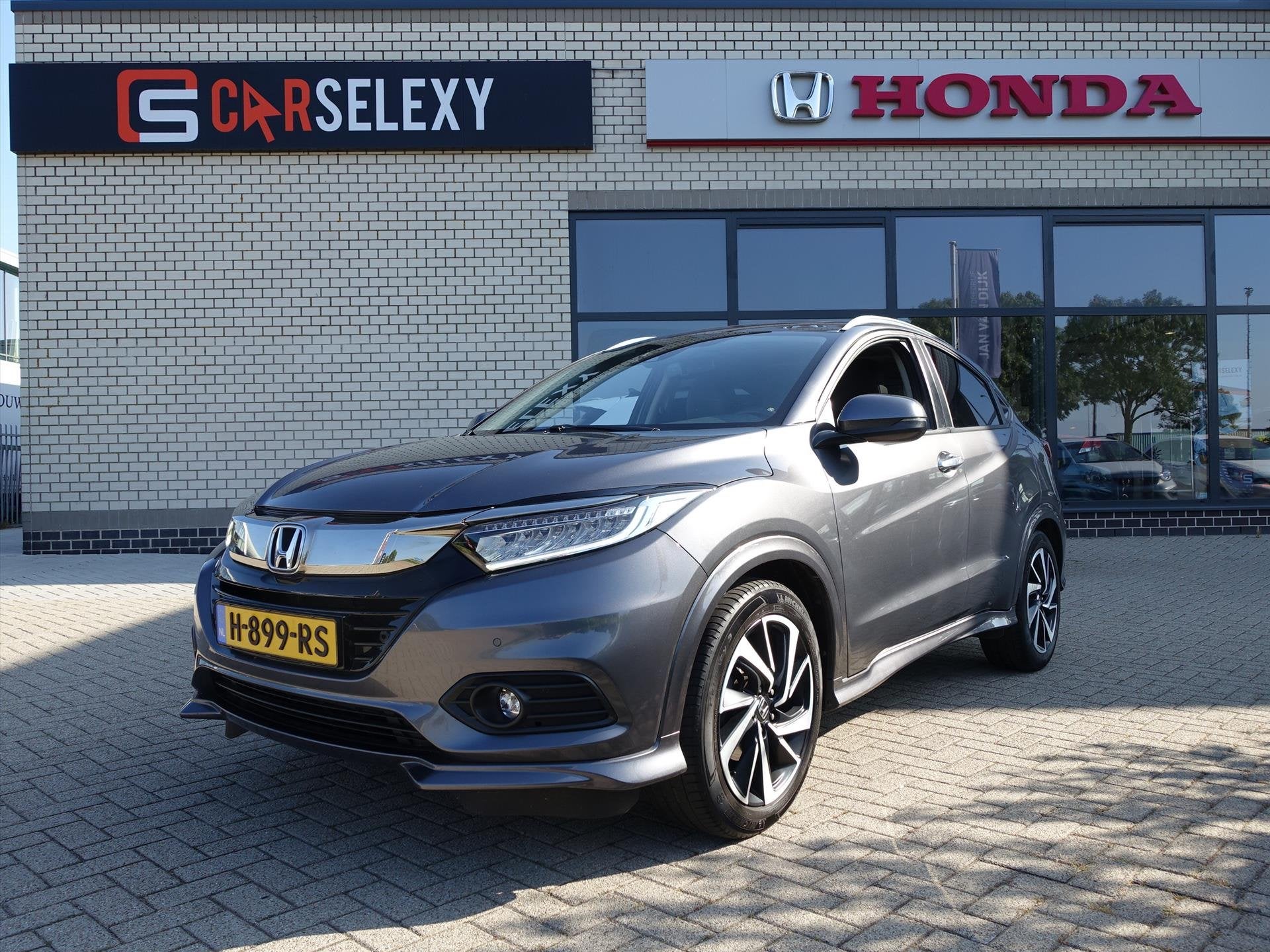 HONDA HR-V 1.5 i-VTEC 130pk CVT Executive 18 INCH LM-Velgen, Auto's, Automaat, Leder en Stof, Bedrijf, 650 kg