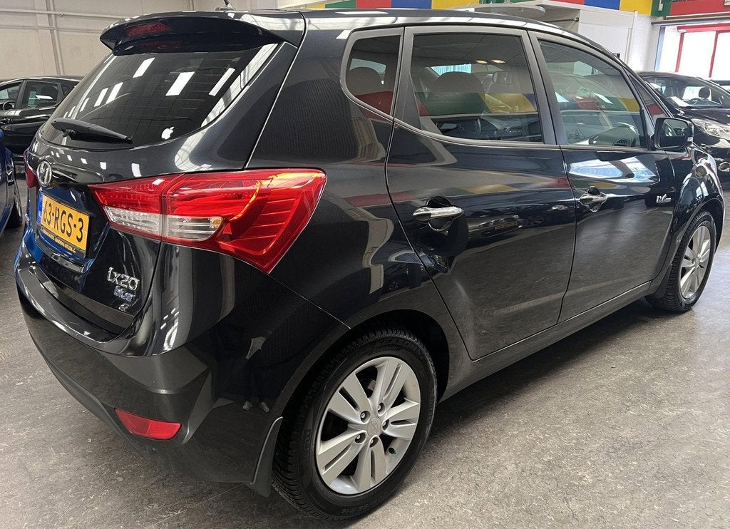 Hyundai Ix20 1.6i i-Catcher 1e Eigenaar – Schuifdak – NA, Auto's, Hyundai, Voorwielaandrijving, Euro 5, 125 pk, Gebruikt