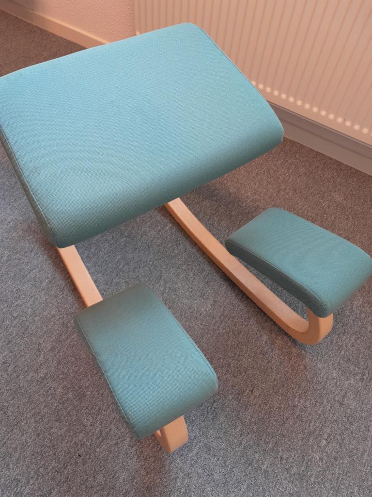 Stokke Varier kniestoel, Ophalen, Blauw, Zo goed als nieuw, Bureaukruk