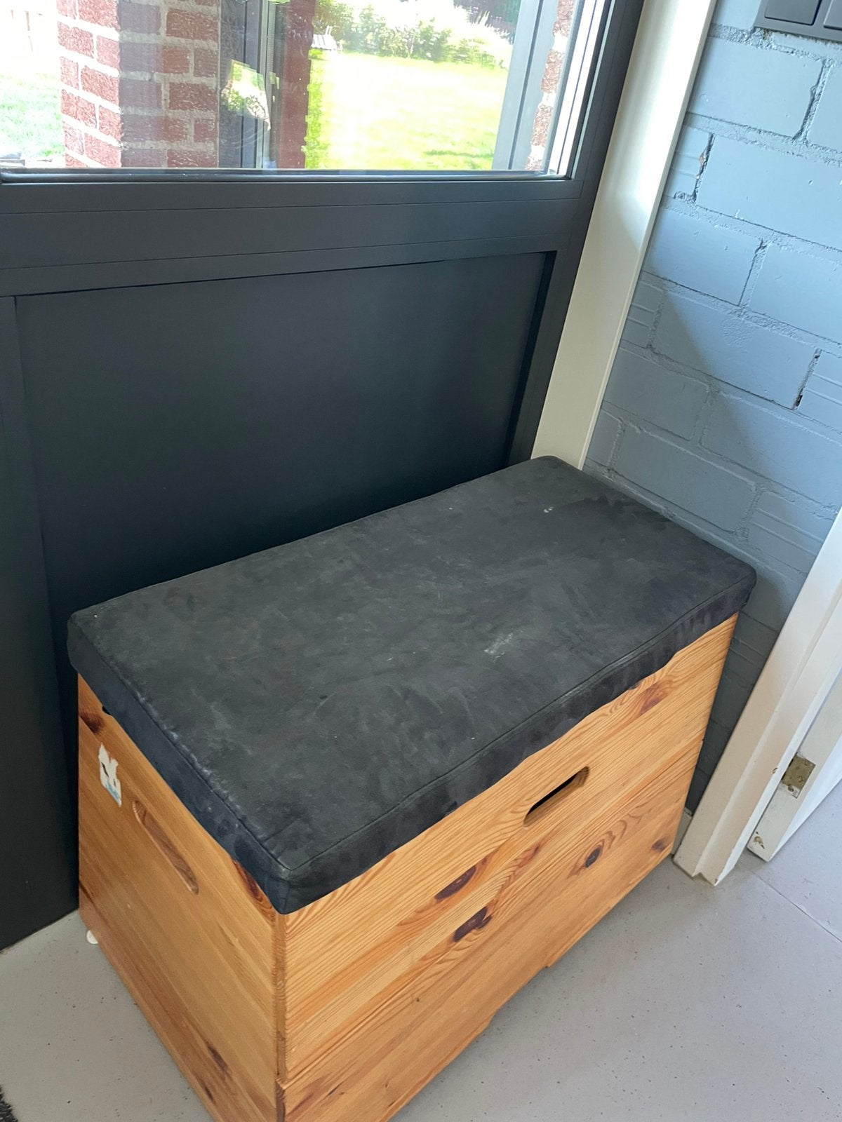 Leuk kastje met veel op berg ruimte., Huis en Inrichting, Woonaccessoires | Kisten, Ophalen, Overige materialen, Minder dan 50 cm