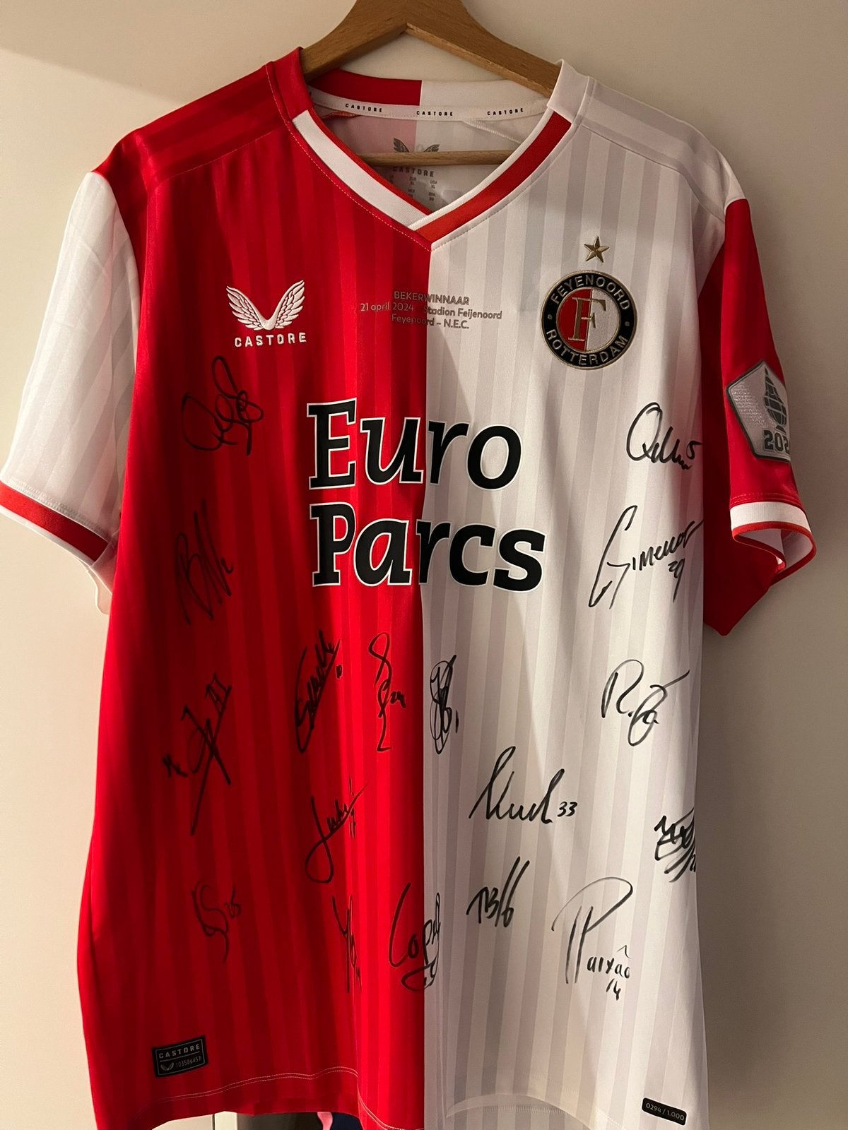 Feyenoord shirt limited bekerfinale met handtekeningen, Maat XL, Ophalen of Verzenden, Zo goed als nieuw, Shirt