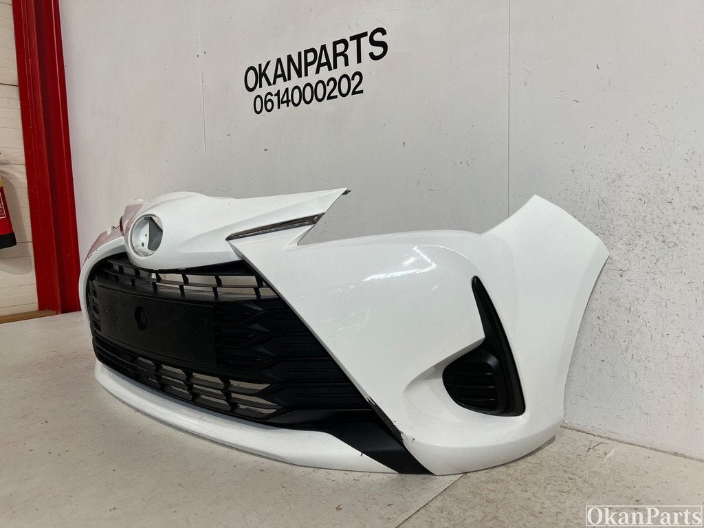 Toyota Yaris Voorbumper 52119-0DA40, Info@fabrikant.eu, Ophalen of Verzenden, Bumper, Fabrikant BV