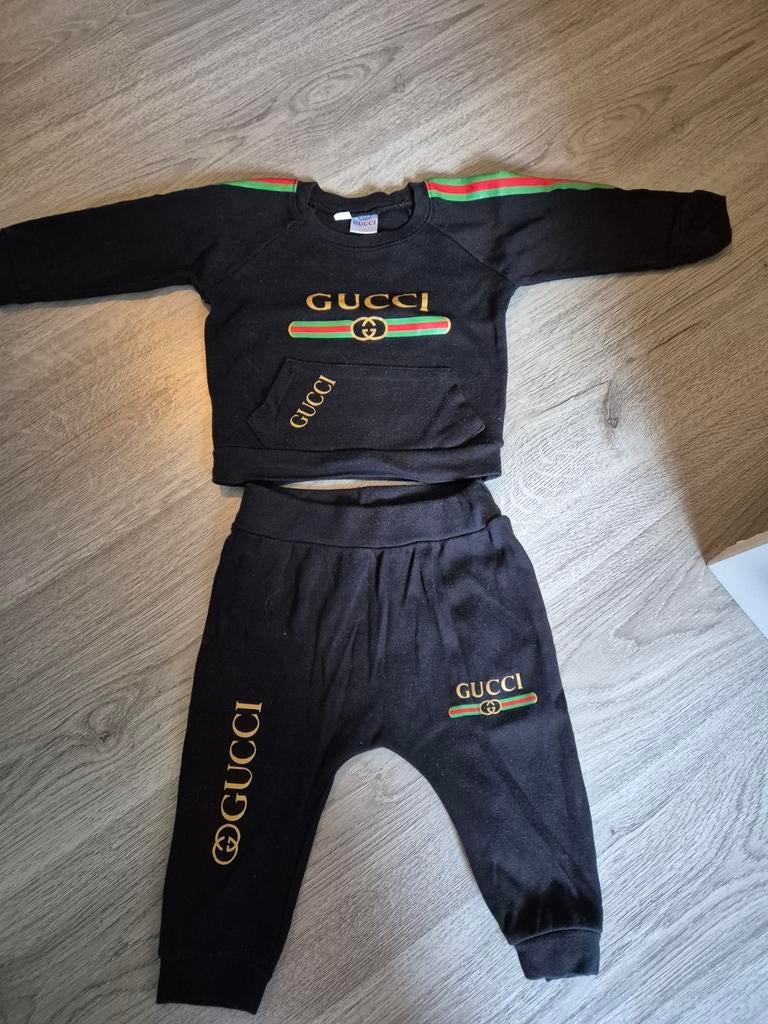 Zwart pakje Gucci maat 74 zgan, Ophalen of Verzenden, Zo goed als nieuw, Meisje, Pakje