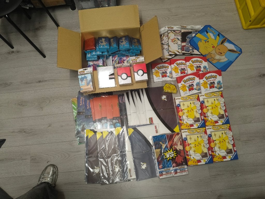 Pokemon spullen, Ophalen of Verzenden, Nieuw, Meerdere kaarten, Foil
