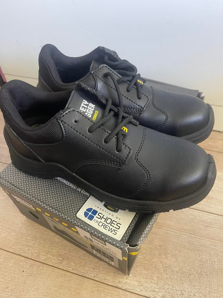 Werkschoenen, Kleding | Dames, Schoenen, Zwart, Ophalen of Verzenden, Sneakers of Gympen, Zo goed als nieuw