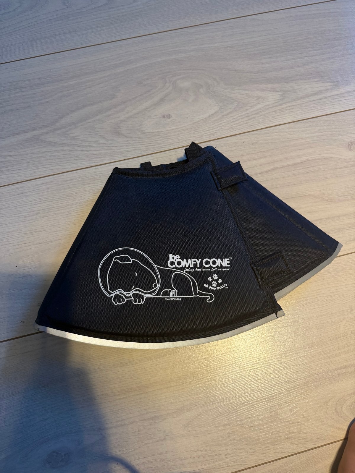 Comfy cone - honden kraag, Dieren en Toebehoren, Honden-accessoires, Overige merken, Ophalen of Verzenden, Zo goed als nieuw, Halsband