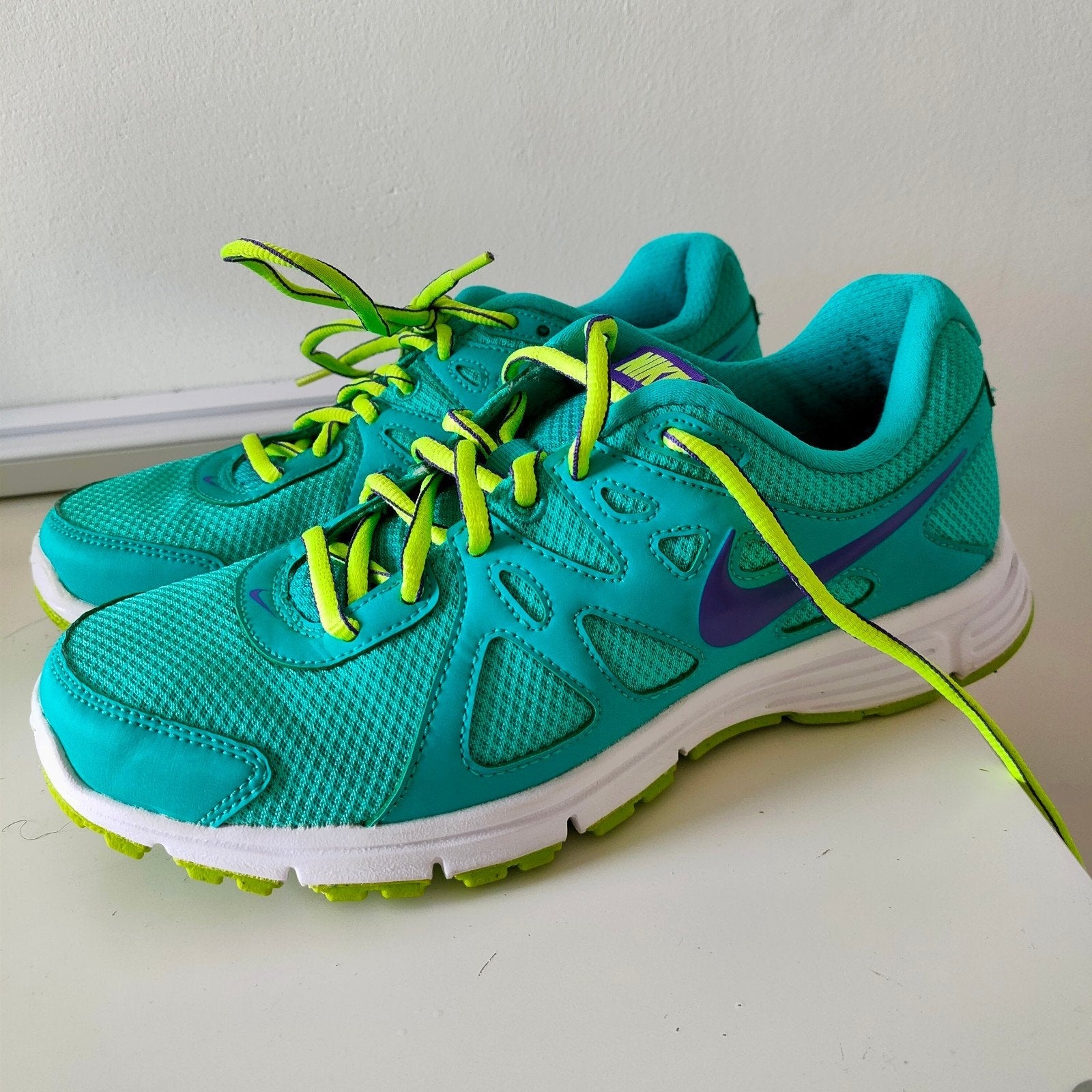 Nike Revolution 2 hardloopschoenen - Turquoise/Limoengroen, Kleding | Dames, Nike, Ophalen of Verzenden, Groen, Sneakers of Gympen