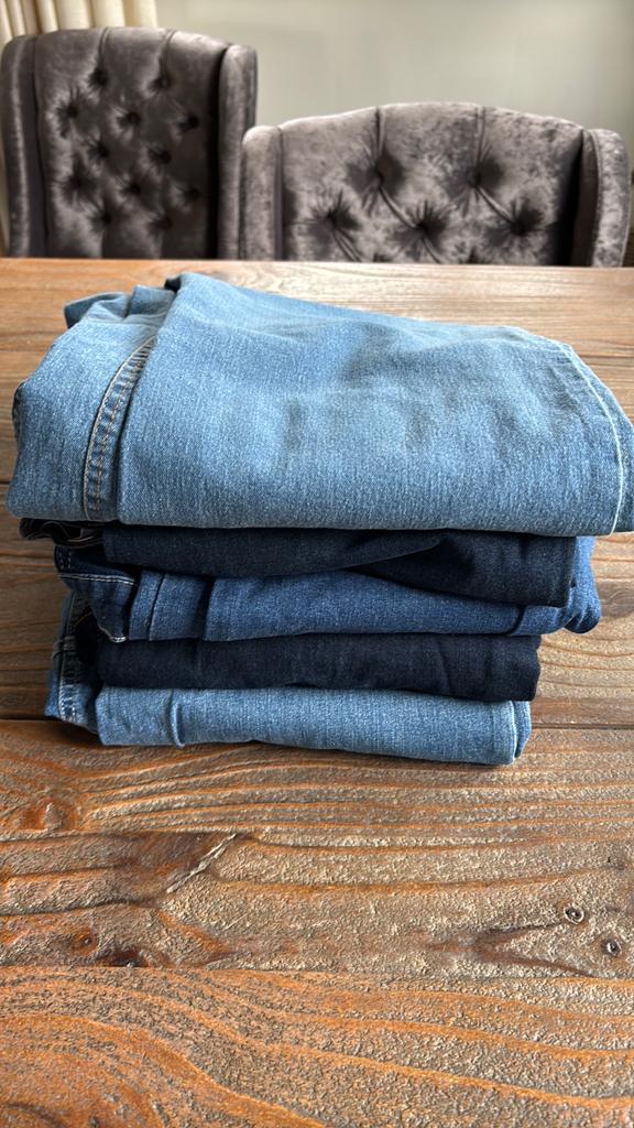 Set van 5 spiker broeken jeans van bonprix maat 50, Kleding | Dames, Ophalen of Verzenden, Zo goed als nieuw, Blauw, Overige jeansmaten