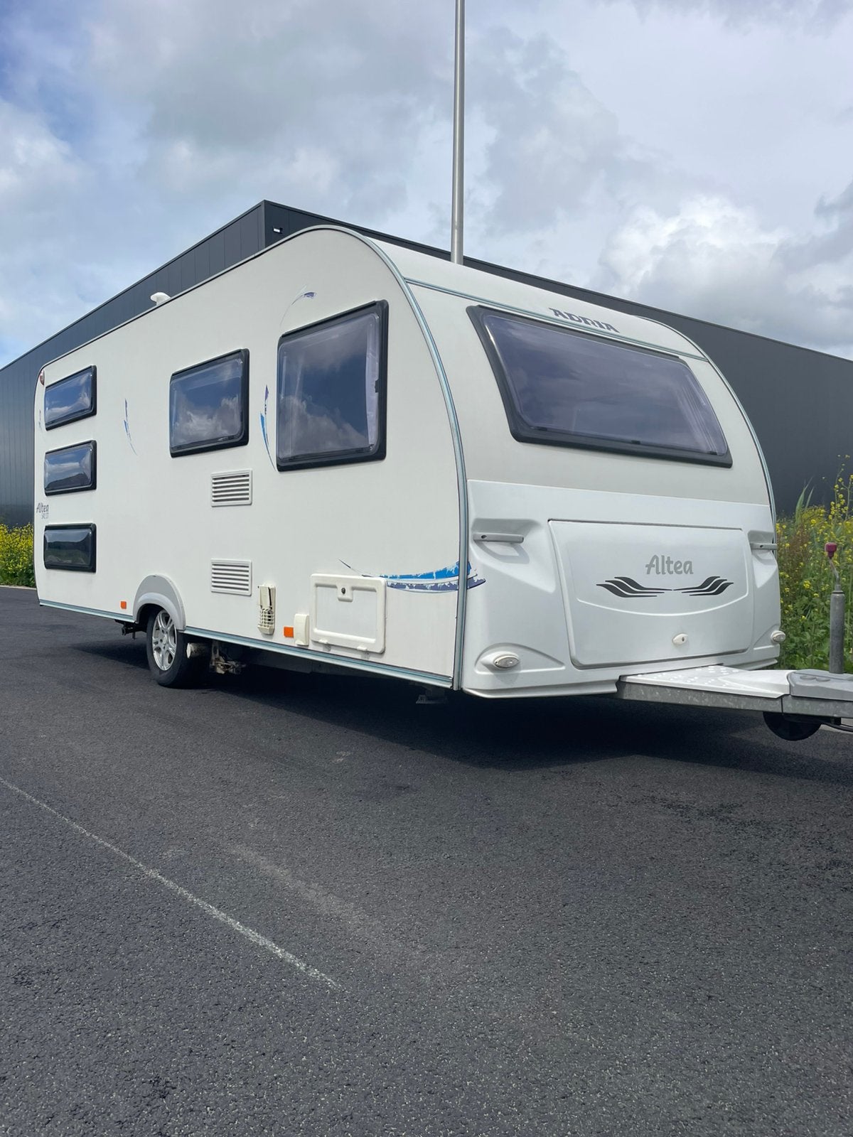 Adria 542 DT 6 Pers stapelbedden met voortent , mover 2010, Caravans en Kamperen, Caravans, Ringverwarming, Rondzit, Bedrijf, Adria