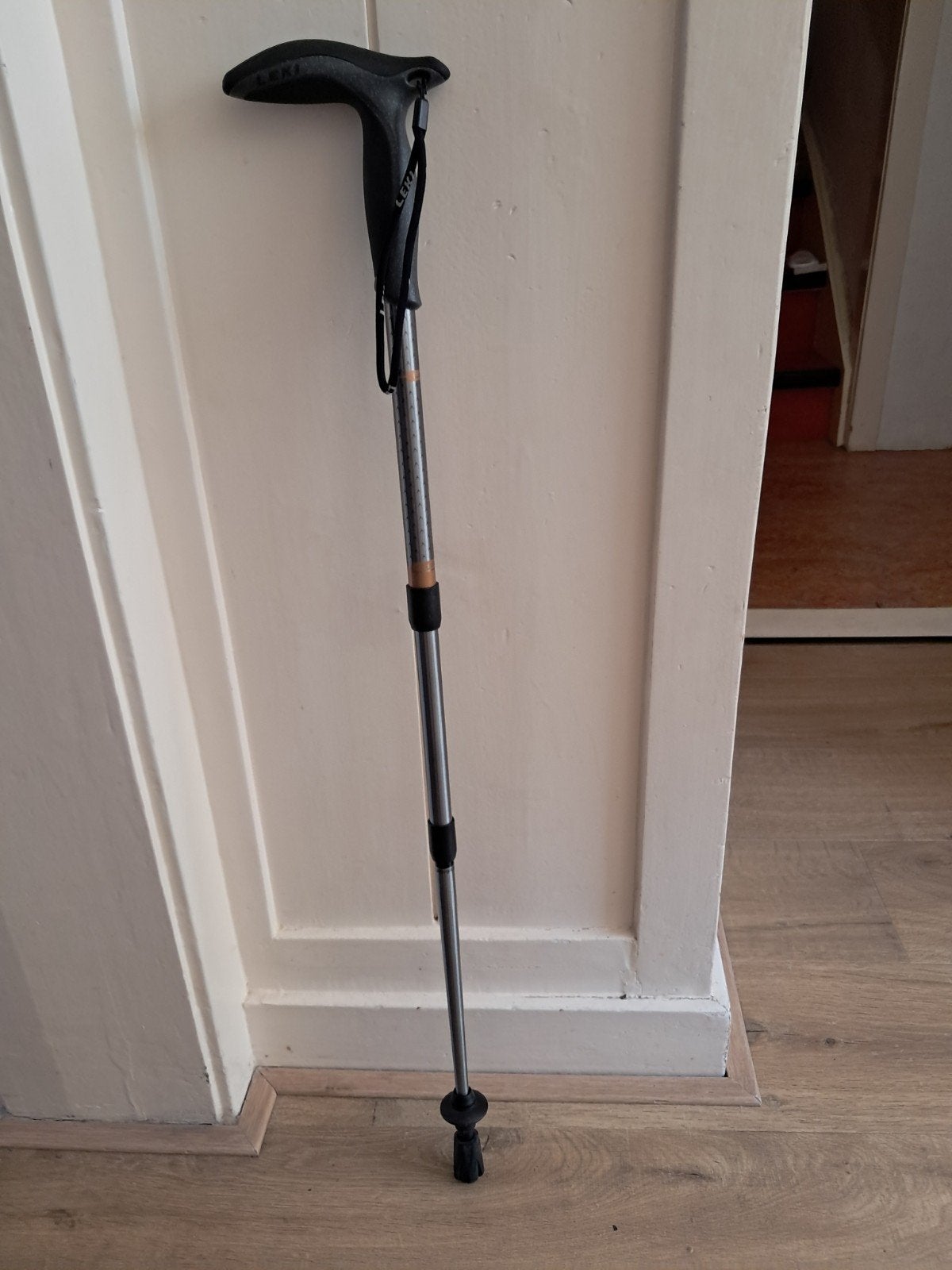 Aluminium wandelstok, merk Leki, verstelbaar., Ophalen, Verstelbaar, Zo goed als nieuw