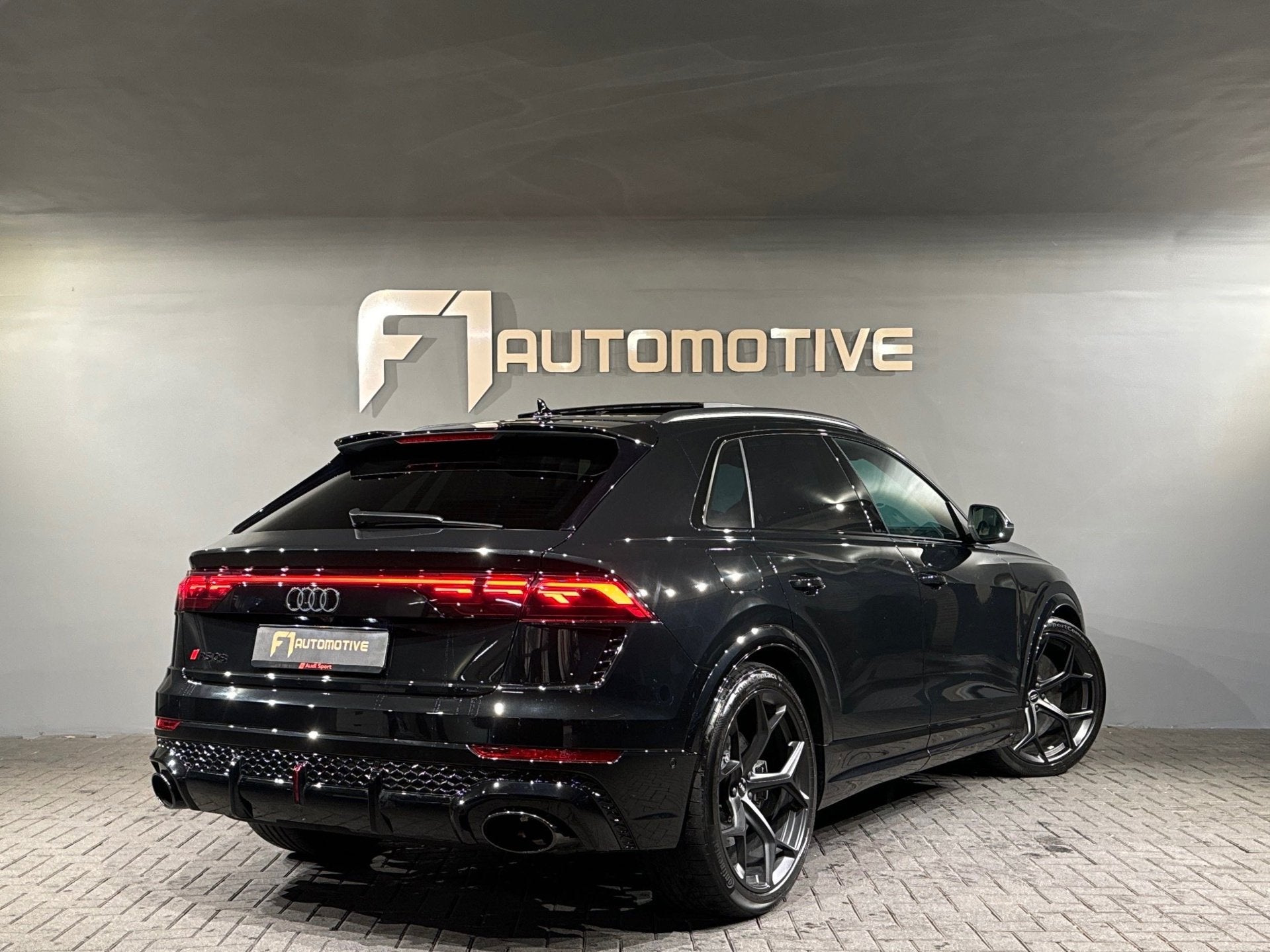 Audi RSQ8 4.0 TFSI quattro Performance Pano|Ceramic|HuD|B&O, Auto's, Gebruikt, Leder, Bedrijf, Vierwielaandrijving