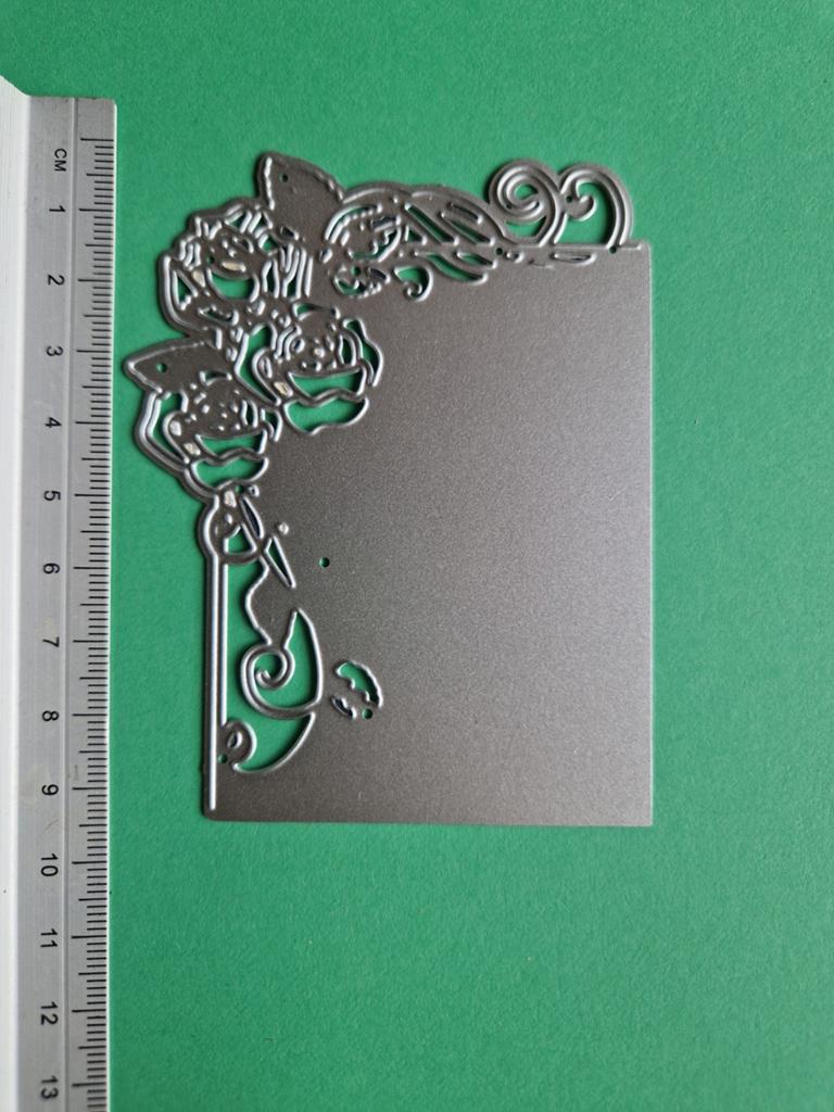 Snijmal rozen hoek - Scrapbooking/Kaarten maken, Geschikt voor snijden, Zilver, Gereedschap of Toebehoren, Zo goed als nieuw
