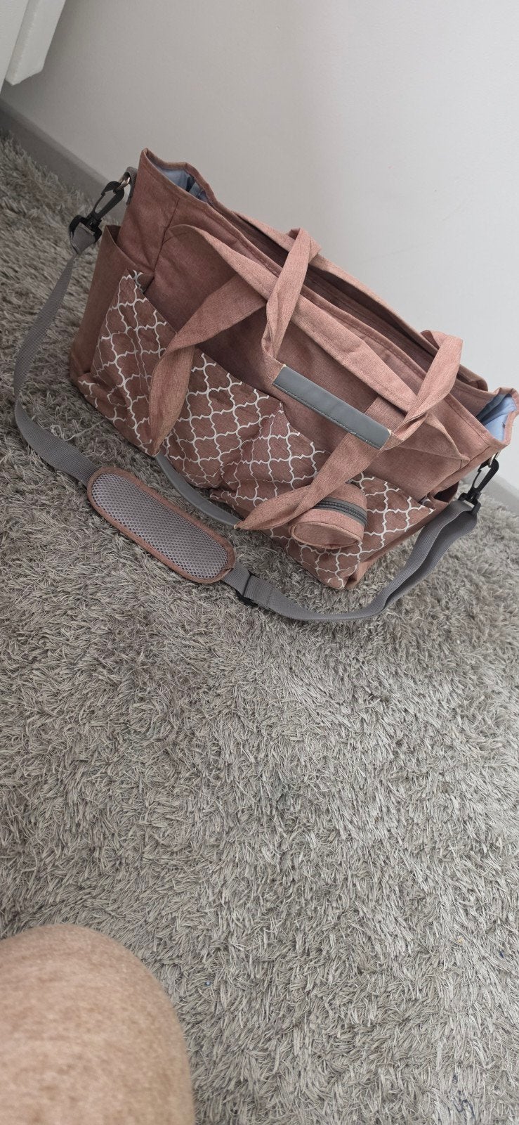Roze babytas met Meerdere Vakken en Schouderband, Ophalen, Flessenhouder, Zo goed als nieuw, Schoudertas