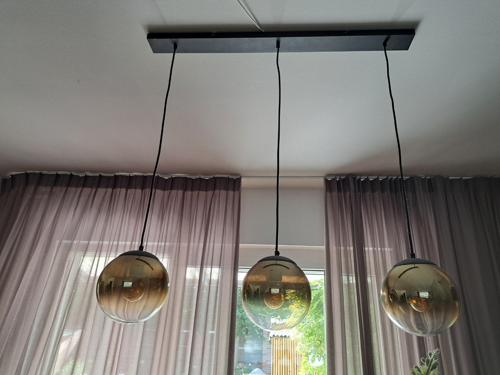qazqa Moderne hanglamp zwart met 3 goud brons glazen bollen, Modern, Industrieel, Zo goed als nieuw, Glas, E27 (groot)