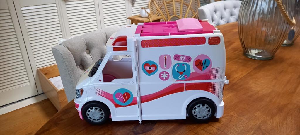 Barbie ambulance/ ziekenwagen, Ophalen of Verzenden