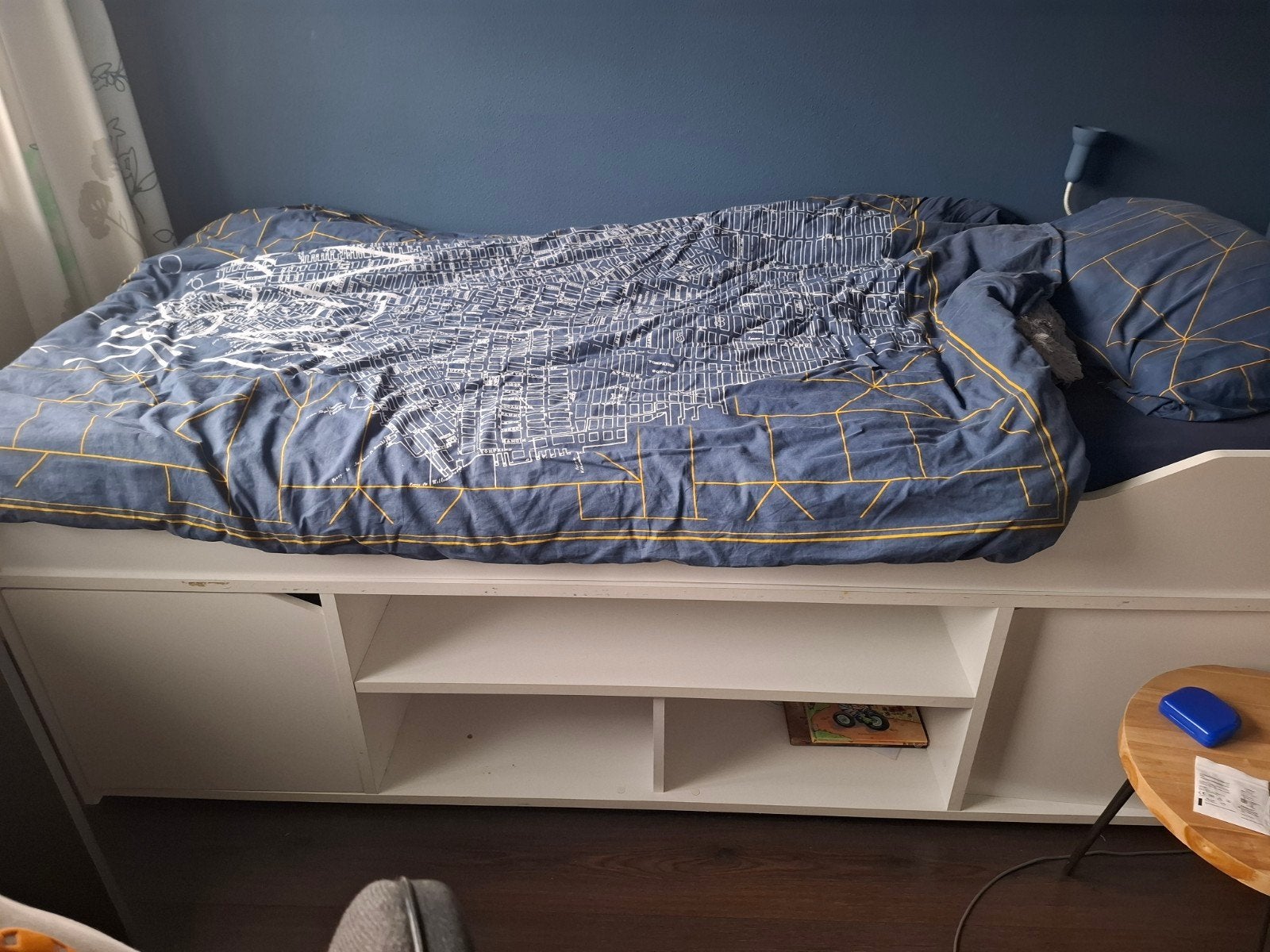 Eenpersoonsbed met opbergruimte - Wit, Ophalen, Overige materialen, Gebruikt, 90 cm