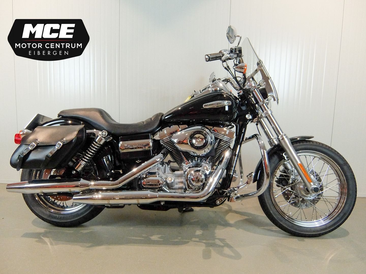 HARLEY-DAVIDSON SUPER GLIDE CUSTOM FXDC (bj 2007), Motoren, 2 cilinders, HARLEY-DAVIDSON, Bedrijf, Onbekend