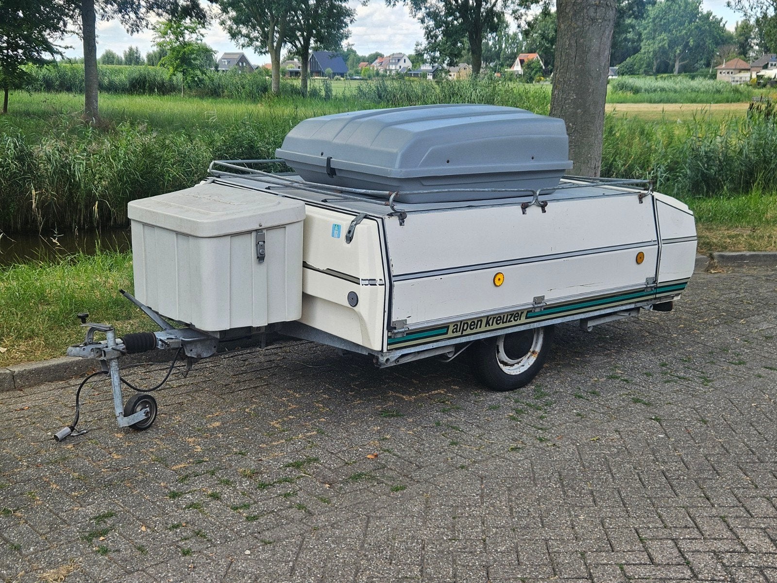 Alpenkreuzer bagagewagen met dakkoffer en keuken, Ophalen, Gebruikt
