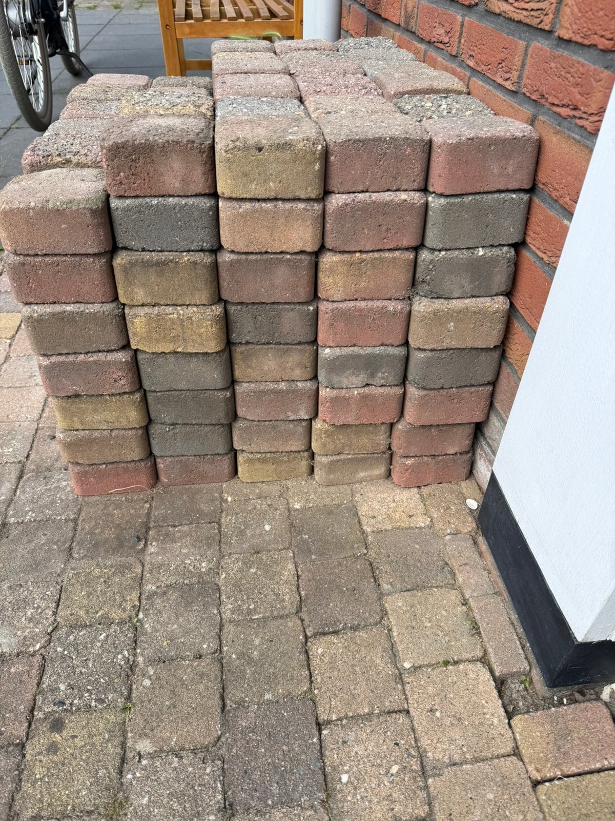 Klinkers gratis af te halen, Tuin en Terras, Ophalen of Verzenden, Zo goed als nieuw, Beton, Klinkers