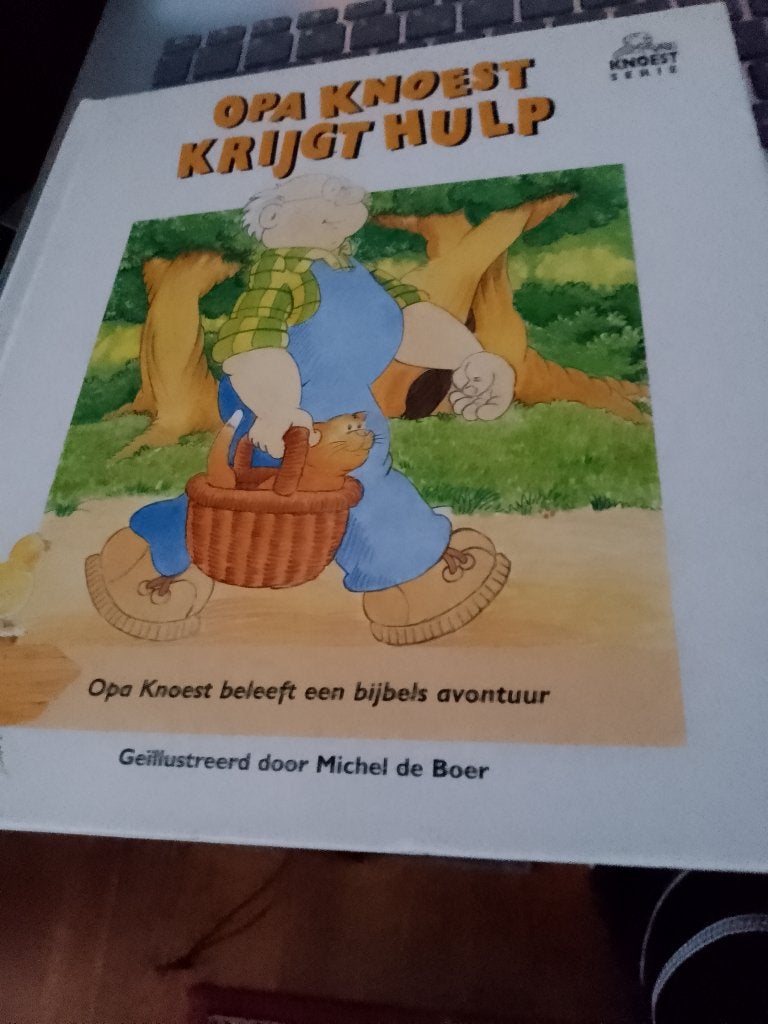 BOEK OPA KNOEST KRIJGT HULP, Ophalen of Verzenden, Fictie algemeen
