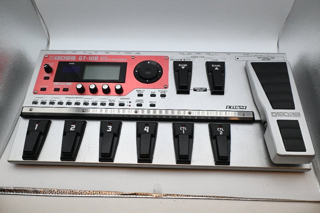 BOSS GT10B BASS Effects Prosessor