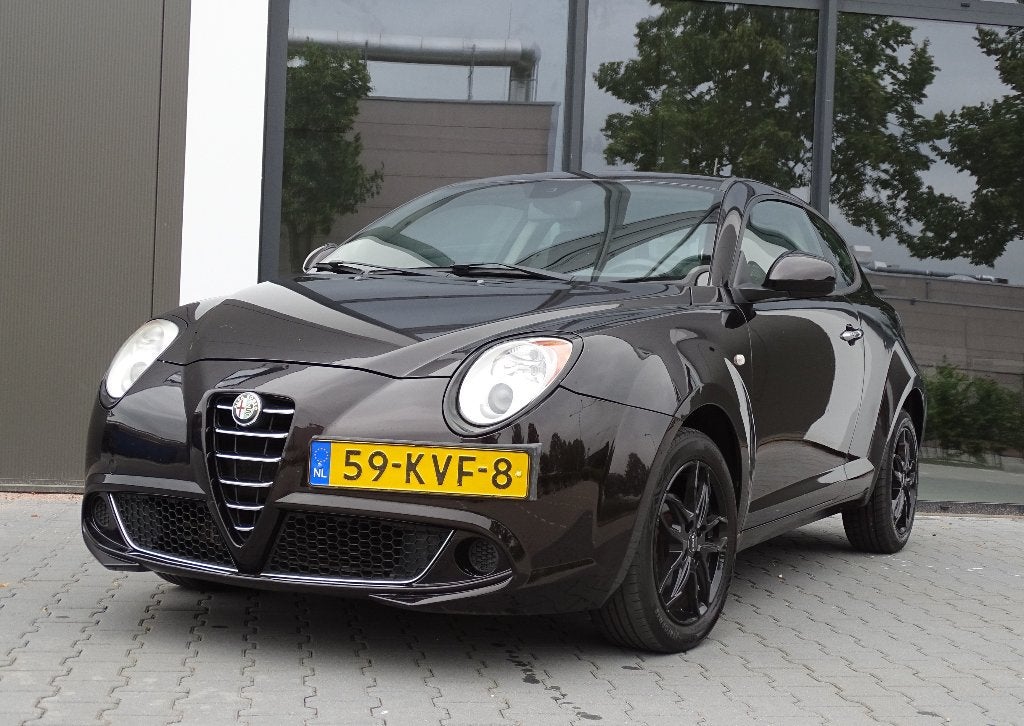 Alfa Romeo MiTo 1.4 16V Zwart optic l 177dkm l, Auto's, Alfa Romeo, Bedrijf, MiTo, ABS, Boordcomputer, Isofix, Lichtmetalen velgen