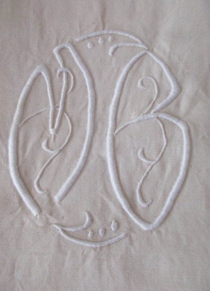 antiek laken creme kleurig met monogram *Marries*, Antiek en Kunst, Verzenden