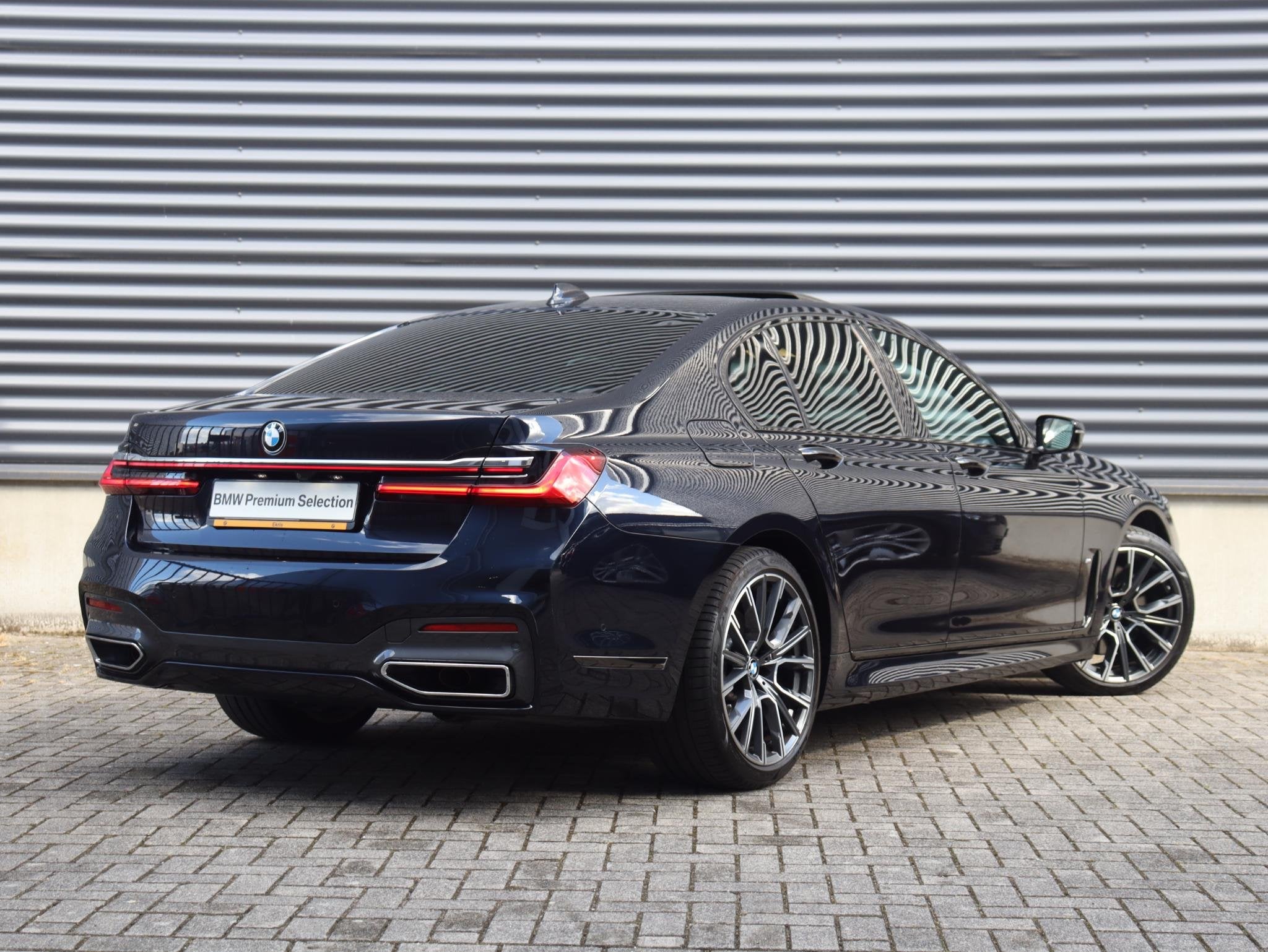 BMW 7 Serie Sedan 745e High Executive | M Sportpakket | Head, Auto's, BMW, Gebruikt, Met garantie (alle), Zwart, Bedrijf