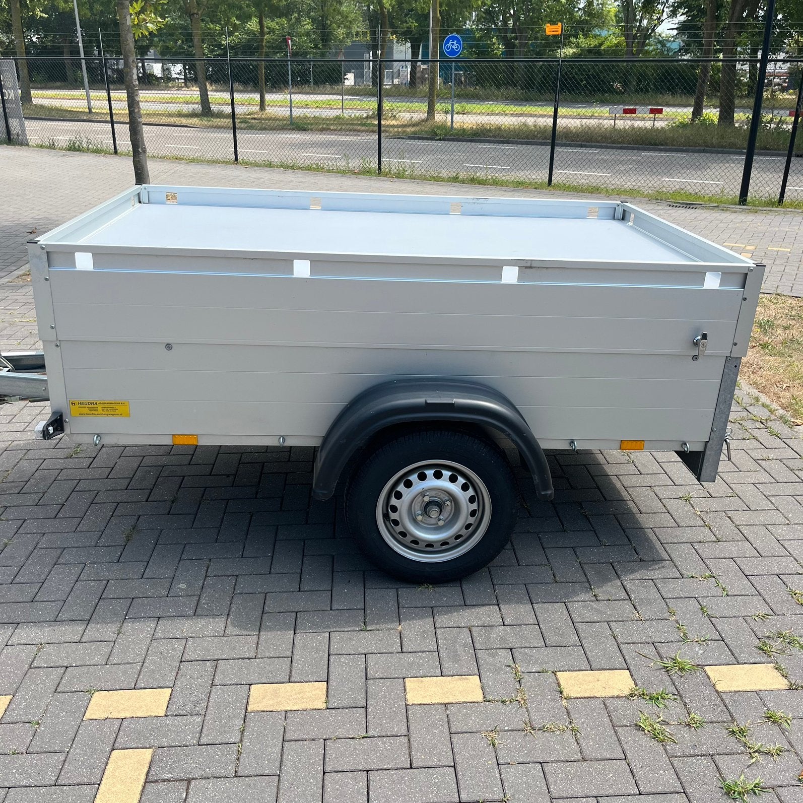 Te Huur; Bagage aanhanger | ideaal voor de (zomer)vakantie, Ophalen, Zo goed als nieuw, 80 kg of meer